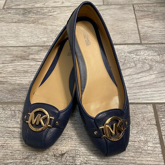 MICHAEL Michael Kors Shoes - EUC Michael Kors Fulton Flats Navy